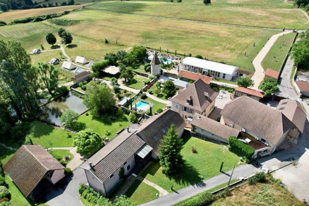 Domaine De Suzel Otel Vignieu Dış mekan fotoğraf